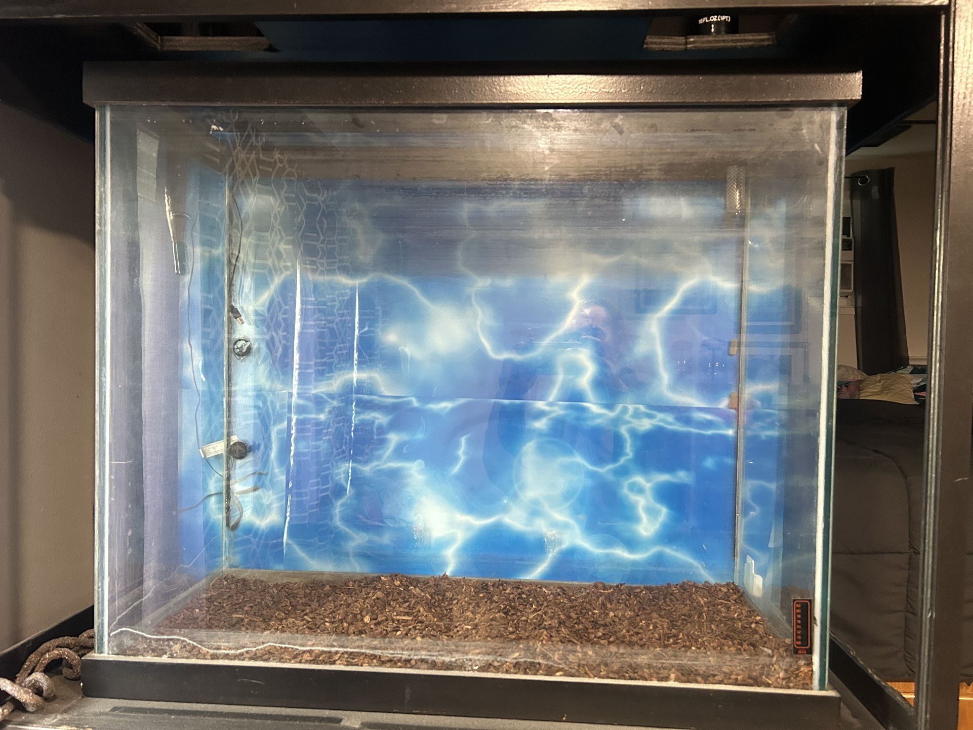 Fish Tank (NEEDS RESEALING)