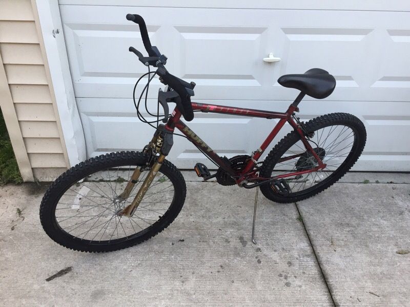 Huffy Tremor 26" Men's suspension mountain bike