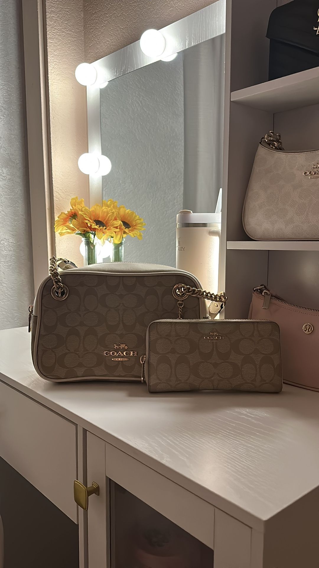 Coach Cammie Chain Shoulder Bag &’ coach wallet