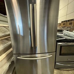 FRENCH DOOR REFRIGERATOR 28.8 CU FT 