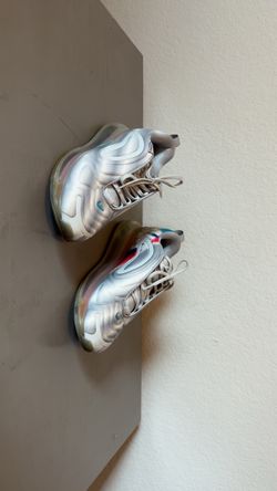 Nike Air Max 720 size 7 men