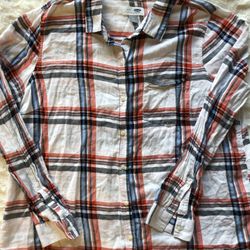 Woman’s Plaid Shirt 