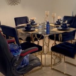 Dinning Room Table  Moving Sale 