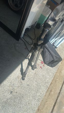 Tripod Stand
