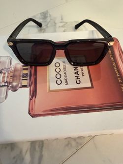 Black Rectangular Sunglasses