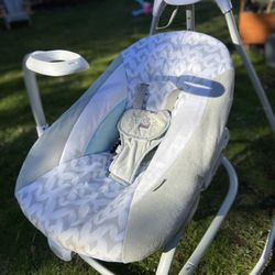 Ingenuity 2-in-1 SimpleComfort Compact Baby Swing & Rocker - Lightweight, Multi-Direction, 6 Speeds, Nature Sounds & Vibrations - Raylan