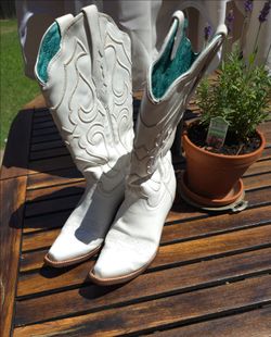 Women's Corral white cowboy boots
