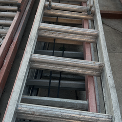 Escalera de Aluminio 40 pies