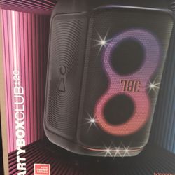 JBL partybox Club 120