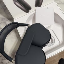 Apple AirPods Max Space gray