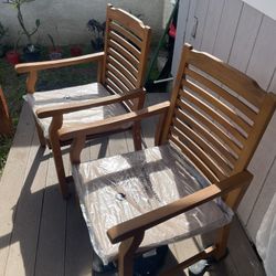 PAIR OF CHAIRS 