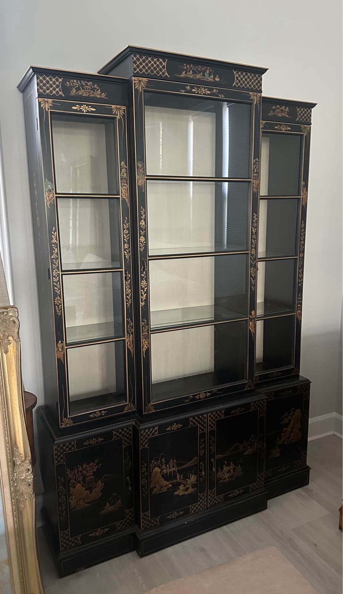 Display Cabinet Chinoiserie