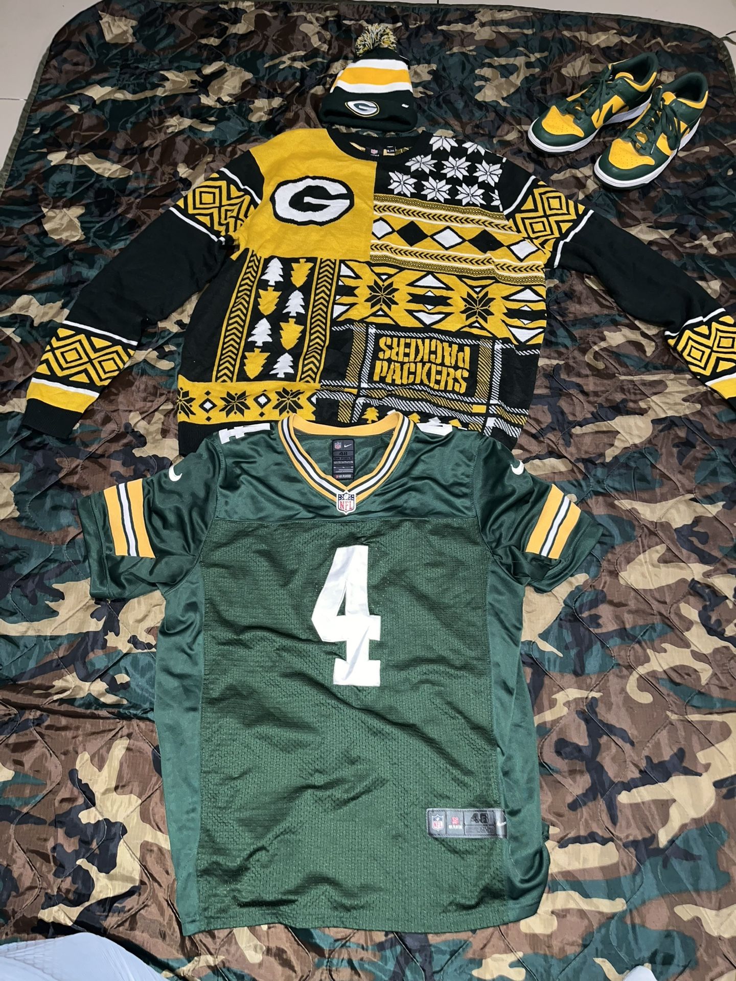 green bay packers lot..