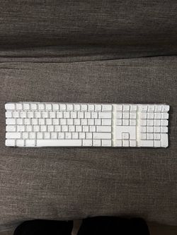 VINTAGE Apple Wireless Keyboard