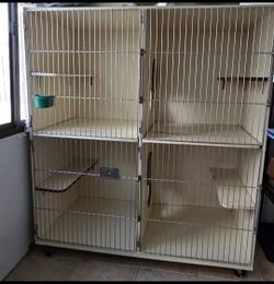 4 cage containment system