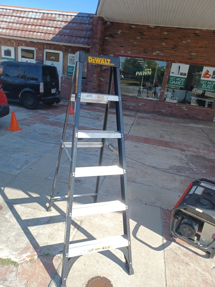 Dewalt Ladder