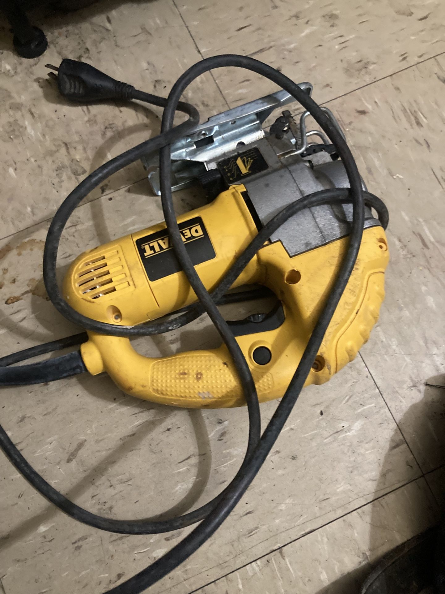 Dewalt Dw317 Jig Saw 60$-50$ Works Perfect