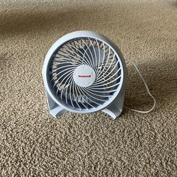 Honeywell TurboForce Table Fan