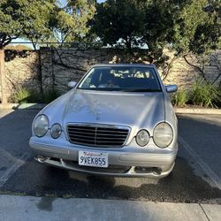 Mercedes E320