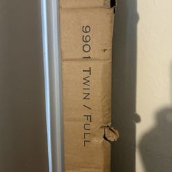 Twin/Queen Metal Frame 