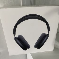 Brand new Sealed Box Black Apple AirPods Pro Max usb-c