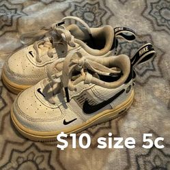 Nike Toddler Shoes Size 5c