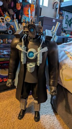 Skibidi Toilet Mega Figure