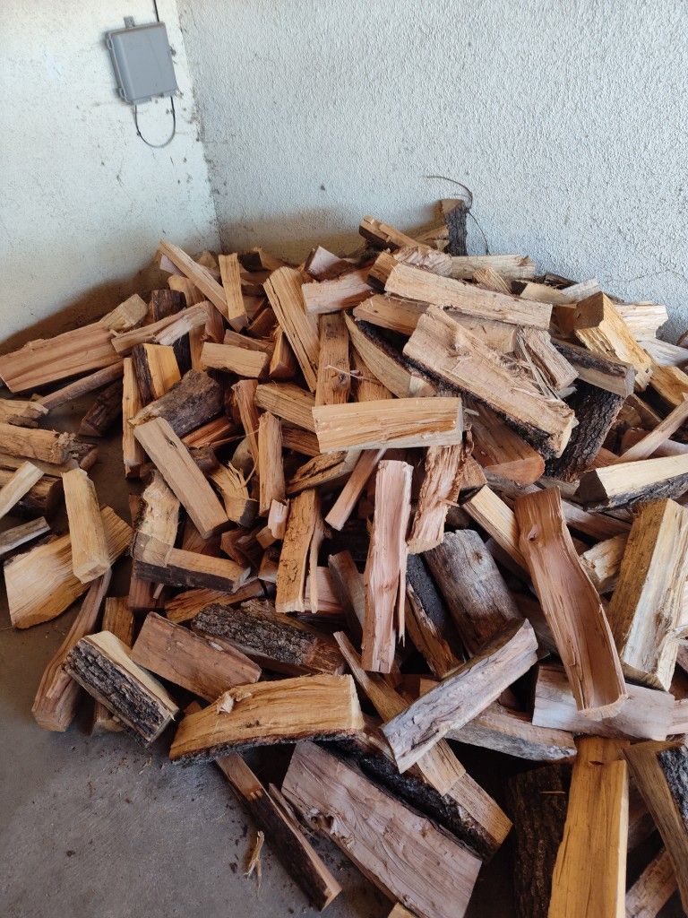 Madrone Firewood and Some Cedar Wood A Cord For 150.00 dollars You Pick Up