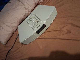 Bose wave radio  am fm  clock aux
