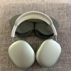 AirPod Pro Max