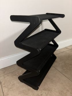 Shoe rack / Shelf