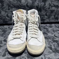 Nike Blazer Mid '77 Vintage Men's Size 11 Sneakers White Leather