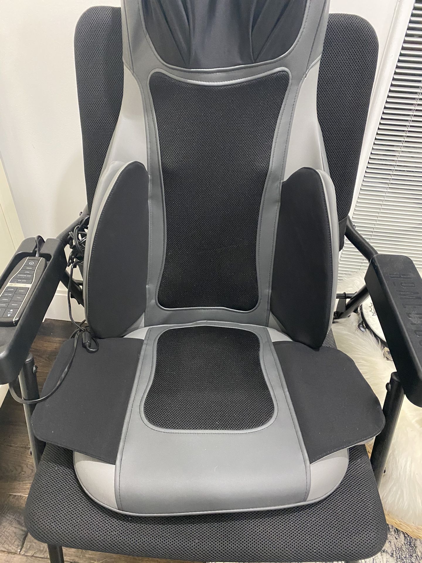 Massaging Chair With Heat Topper 
