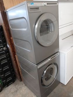 Asko 24" light gray stackable front load washer and dryer set - Free delivery