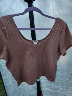 Womens beige crop top