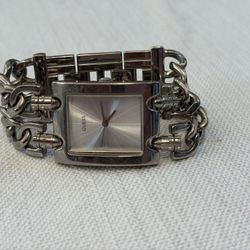 Guess Womens Mod Heavy Metal Multi-Chain Bracelet Watch