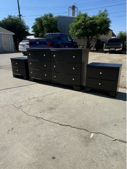 Dresser and 2 Nightstands