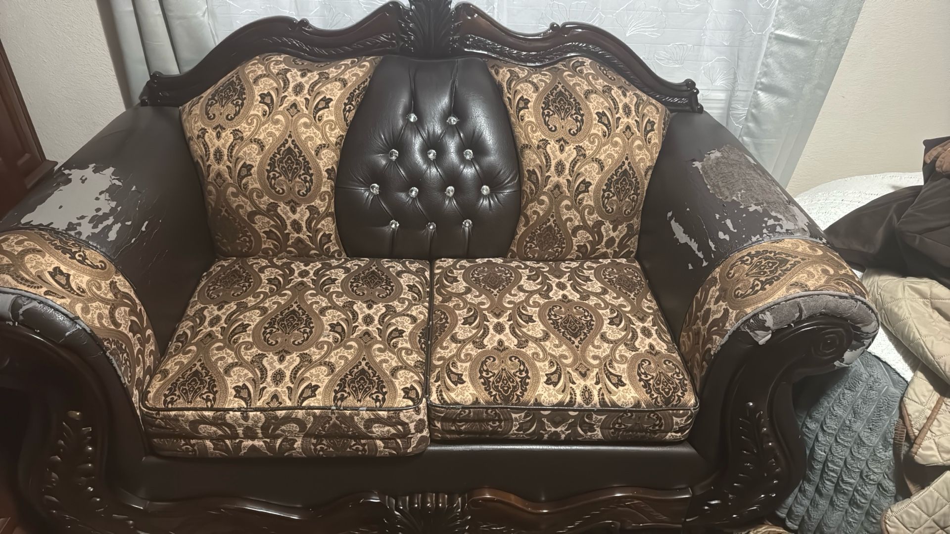 Free Couch Set/Sillones Gratis