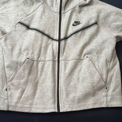 Nike tech for kids