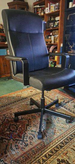 BEATIFUL OFFICE CHAIRS,LIKE New $40