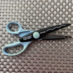 LIKE NEW Fiskars Paper Edgers Clouds Scissors
