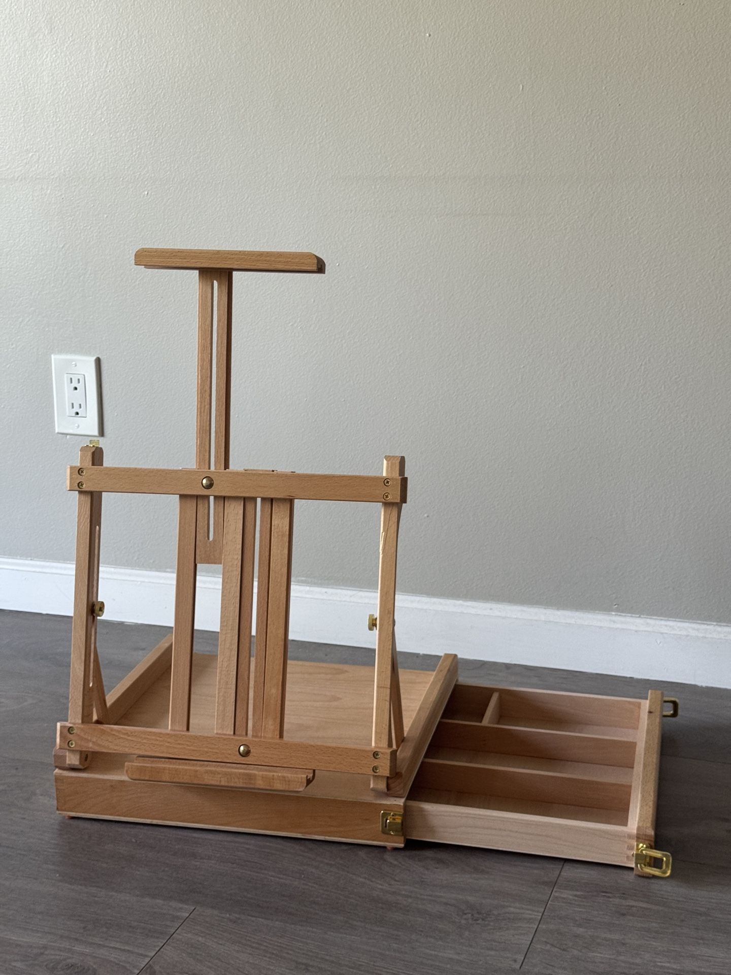 Wooden Tabletop Artist Easel with Storage Drawer – Great Condition