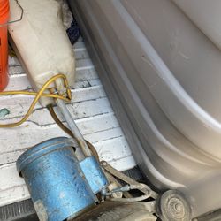 Hilo Carpet Cleaner And Floor Buffer