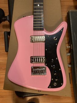 Airline Bighorn In Shell Pink By Eastwood Guitars - New