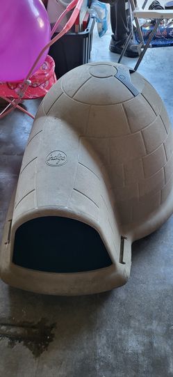 Igloo Indigo Doghouse