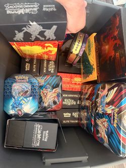 Pokémon TCG Collection – Elite Trainer Boxes & Tins