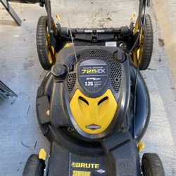 Lawnmower 
