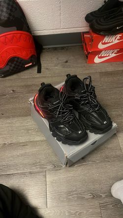 Balenciagas LED tracks