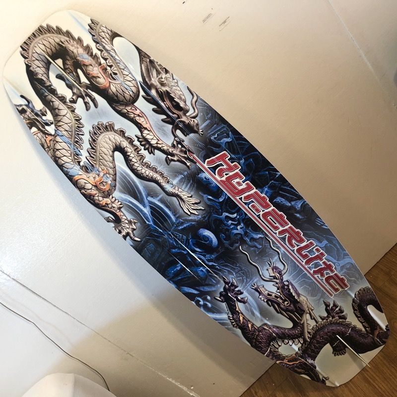 HyperLite PRO DRAGON Belmont 140 Wakeboard SHAWN MURRAY Adult CLEAN Wake Board