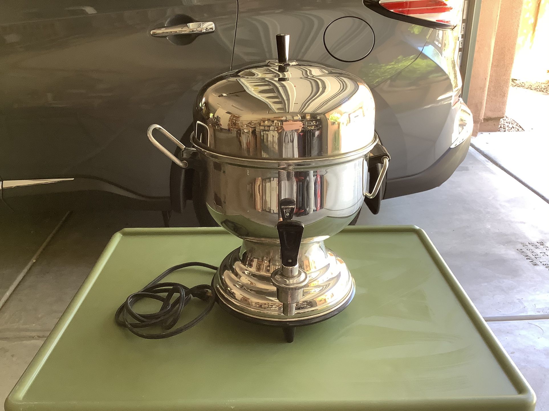 Vintage 30-cup Farberware Coffee Pot -Model 130